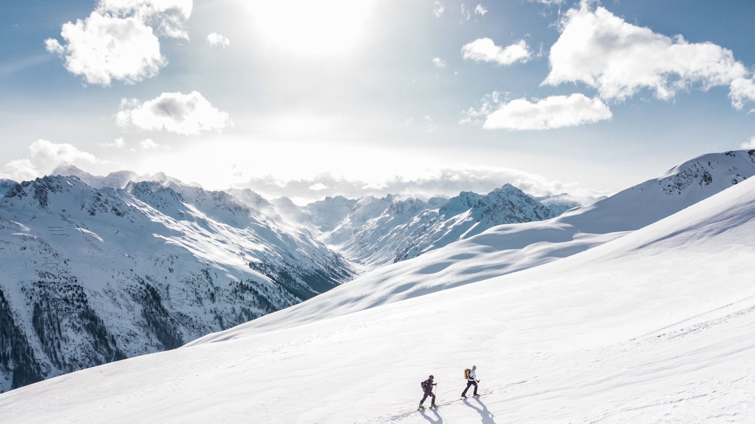 10 bottes pour marcher sur la neige et la glace sans perdre son style (ni son équilibre)