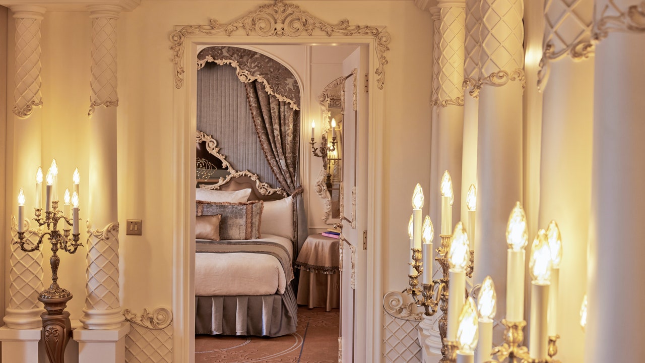 Condé Nast Traveler