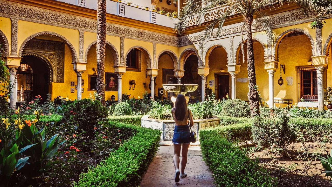 Condé Nast Traveler