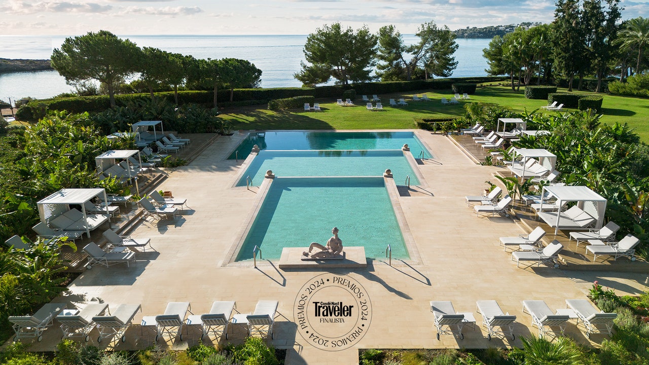 Condé Nast Traveler