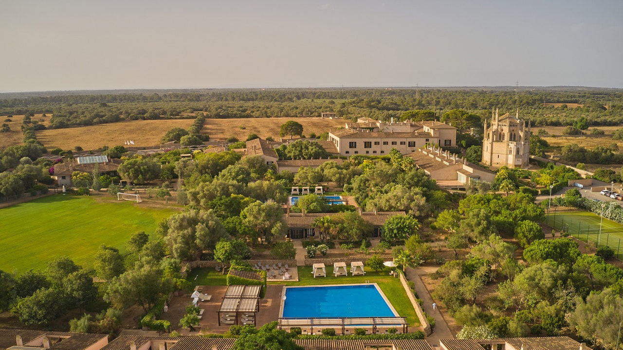 Condé Nast Traveler