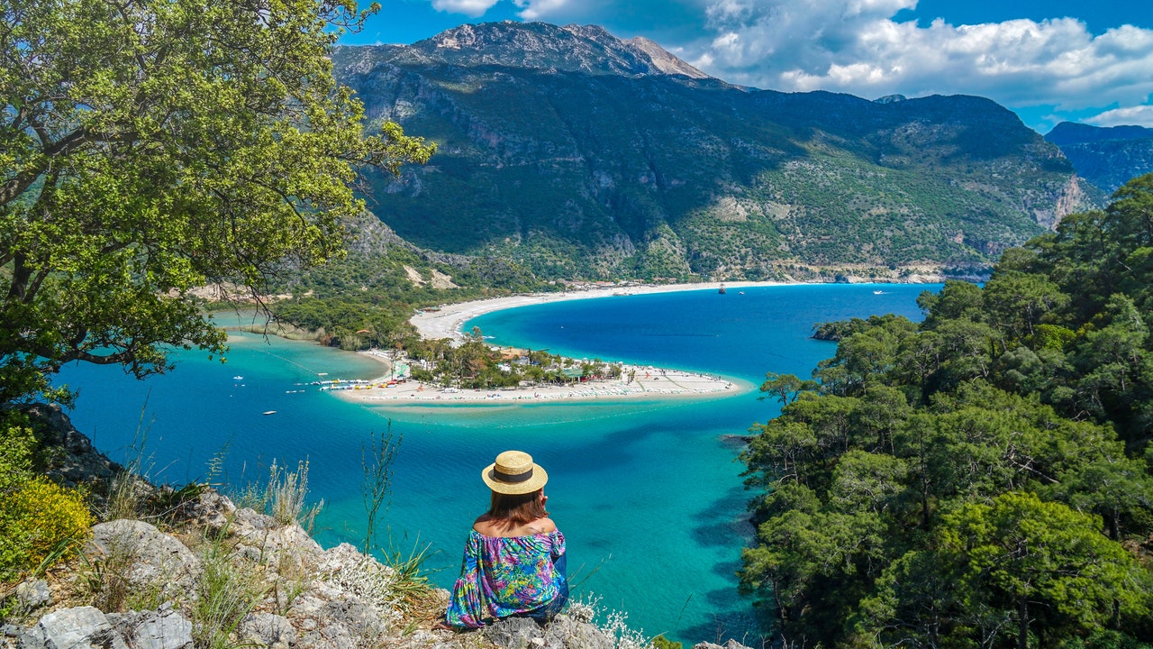 Condé Nast Traveler