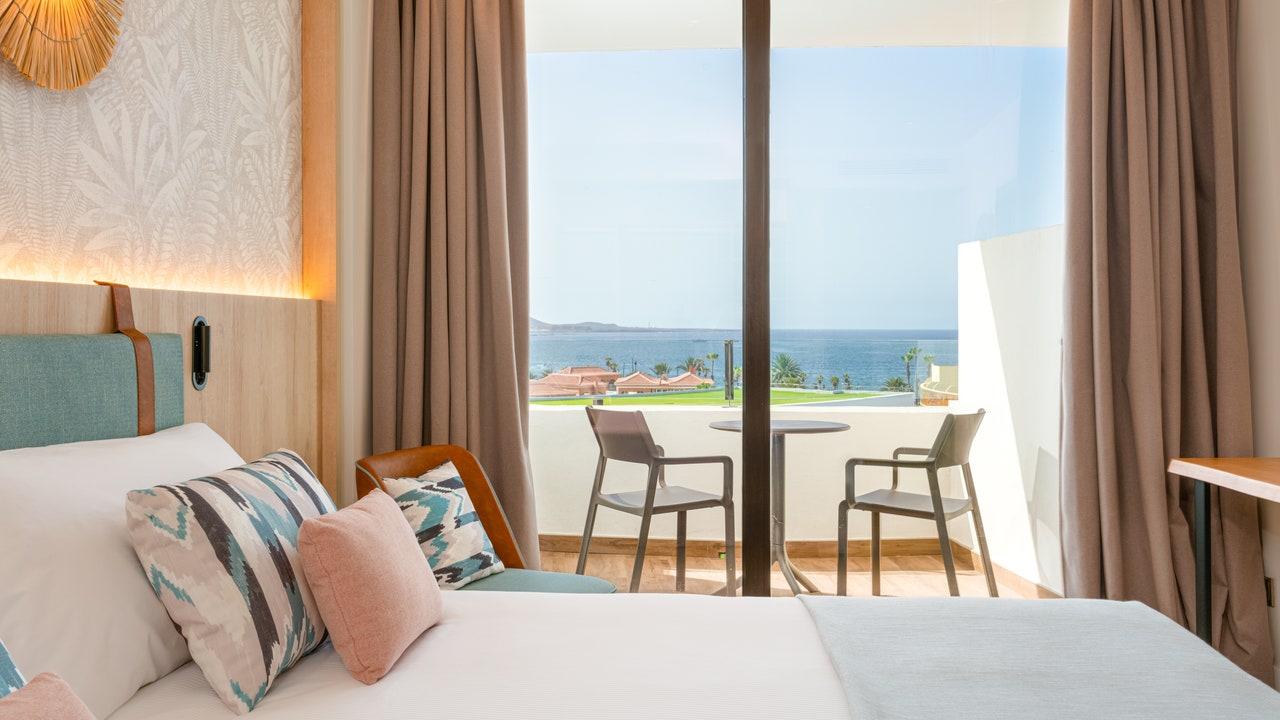 Condé Nast Traveler