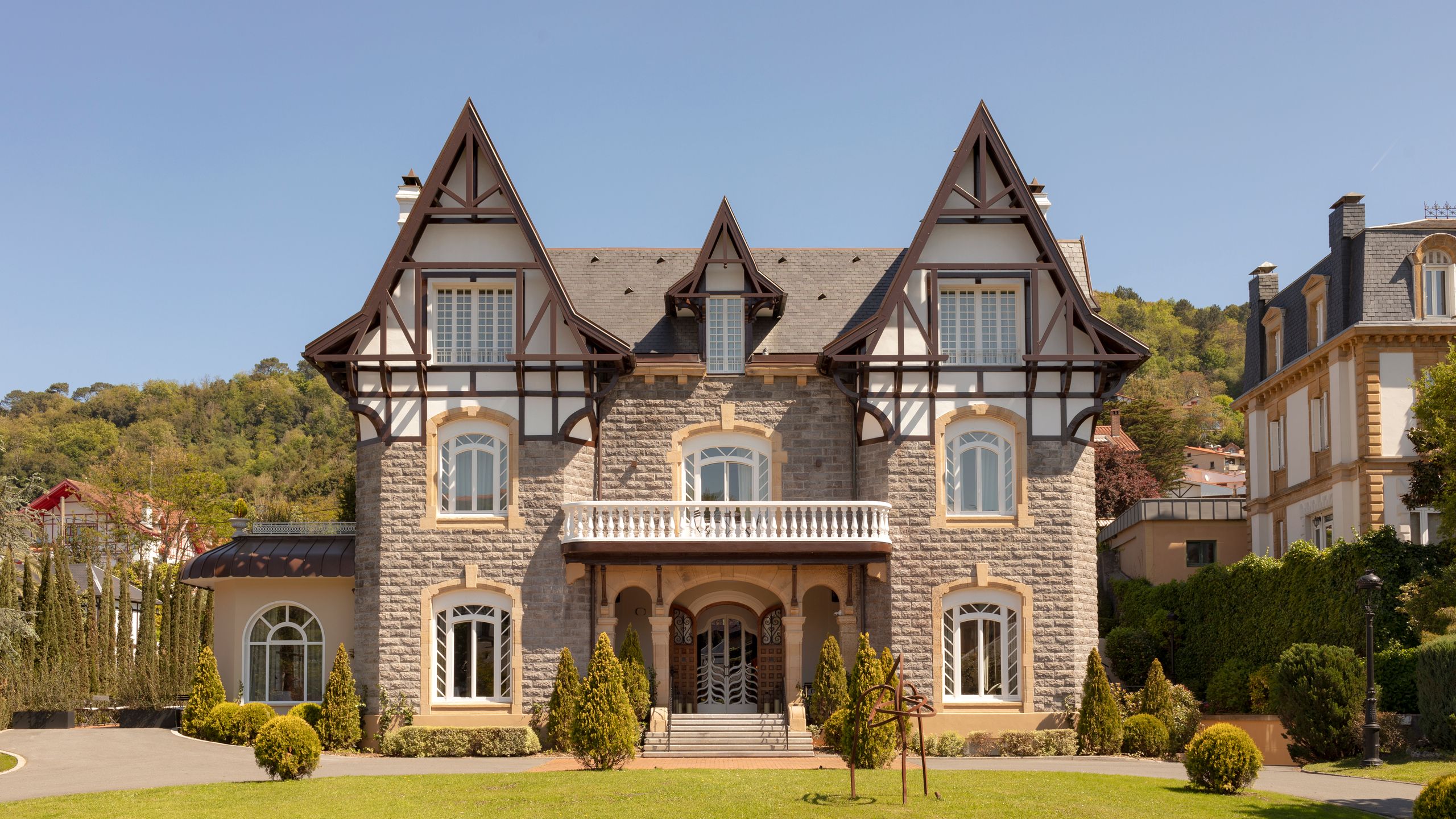 Villa Soro, une villa de style néo-brun à San Sebastián