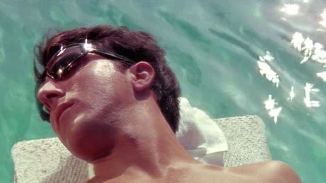 Cinq piscines de films ... et un écran pour les voir