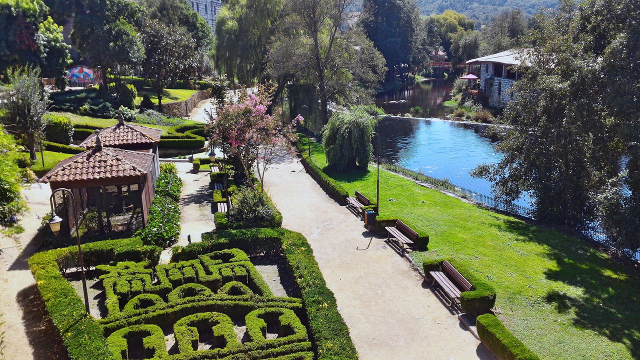 Condé Nast Traveler