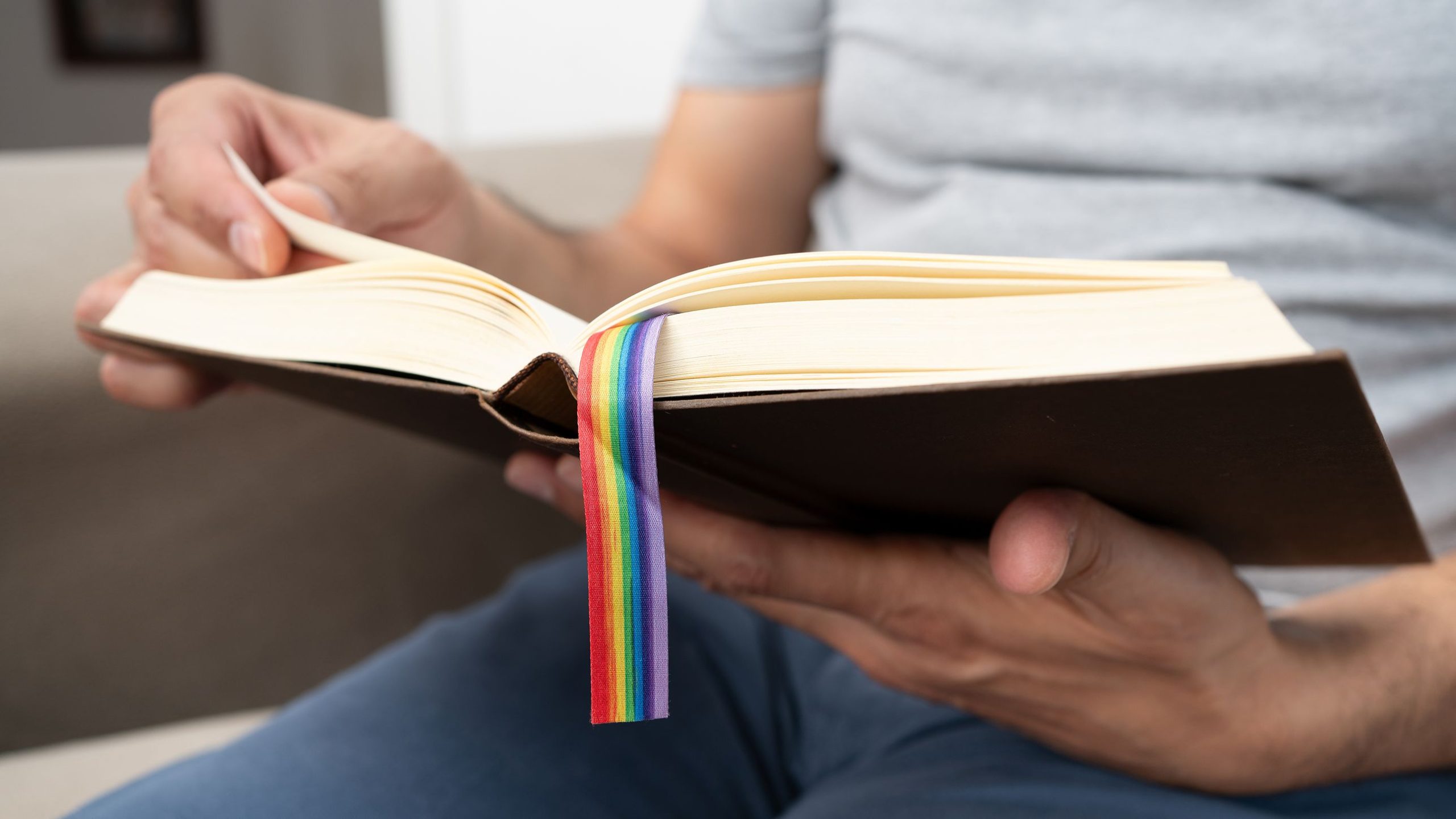 10 livres de voyage queer à lire cet été