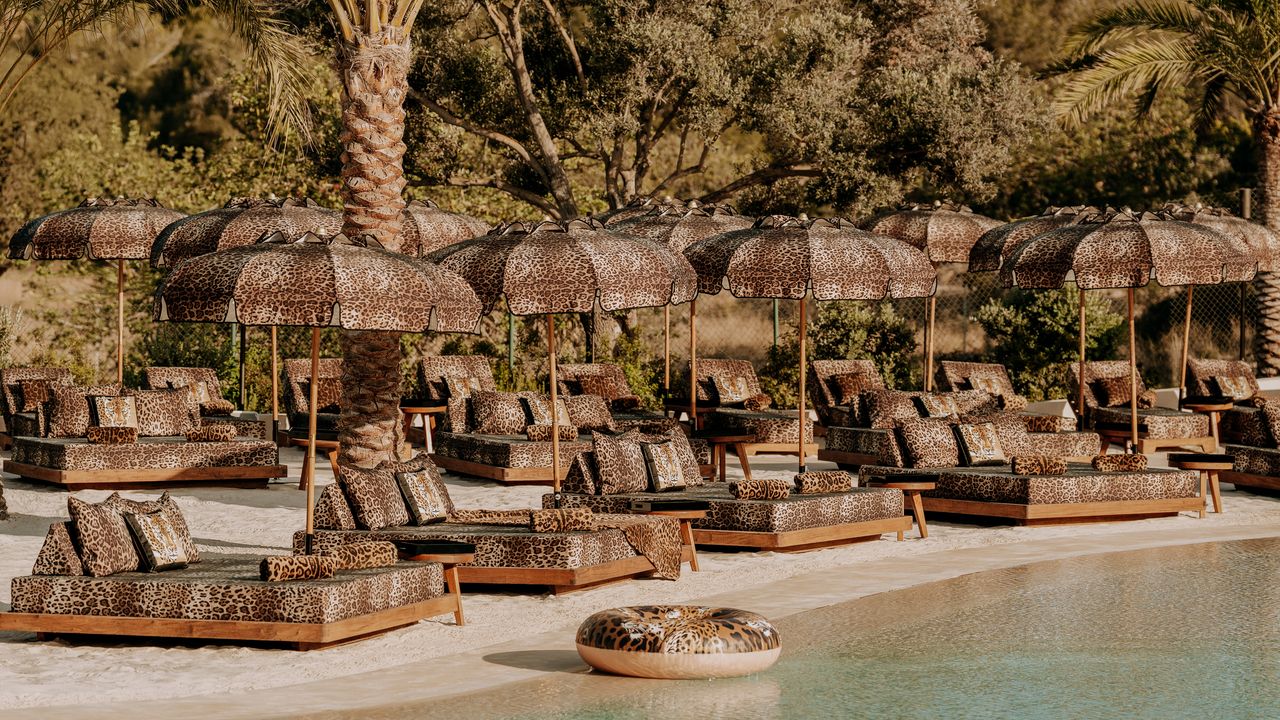 Condé Nast Traveler