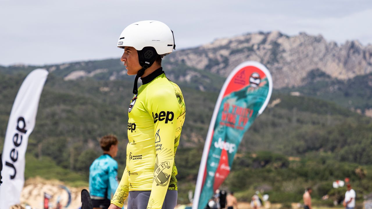 Surf d'été dans un SUV, avec jeep