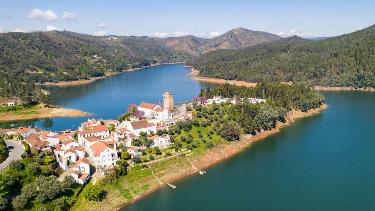 Condé Nast Traveler