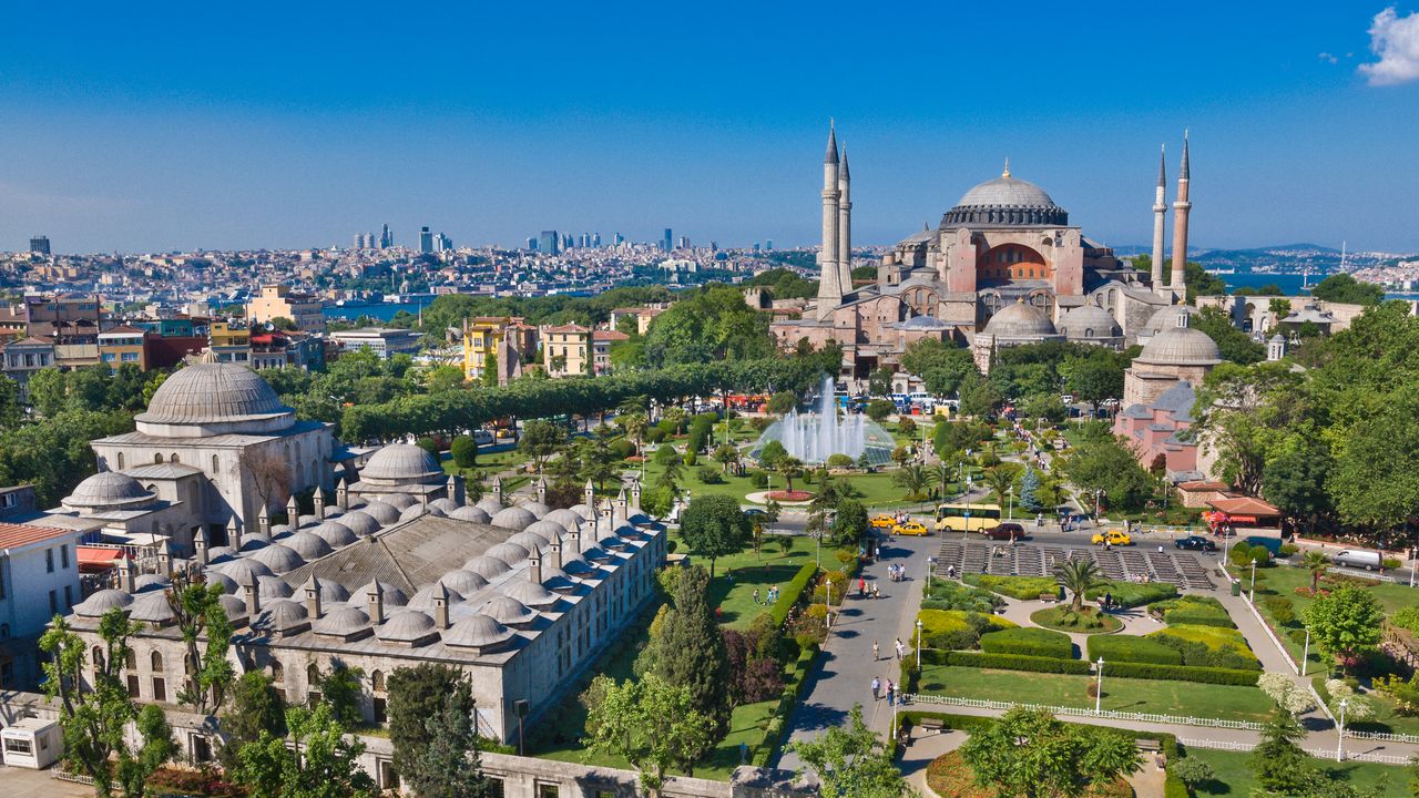 Condé Nast Traveler