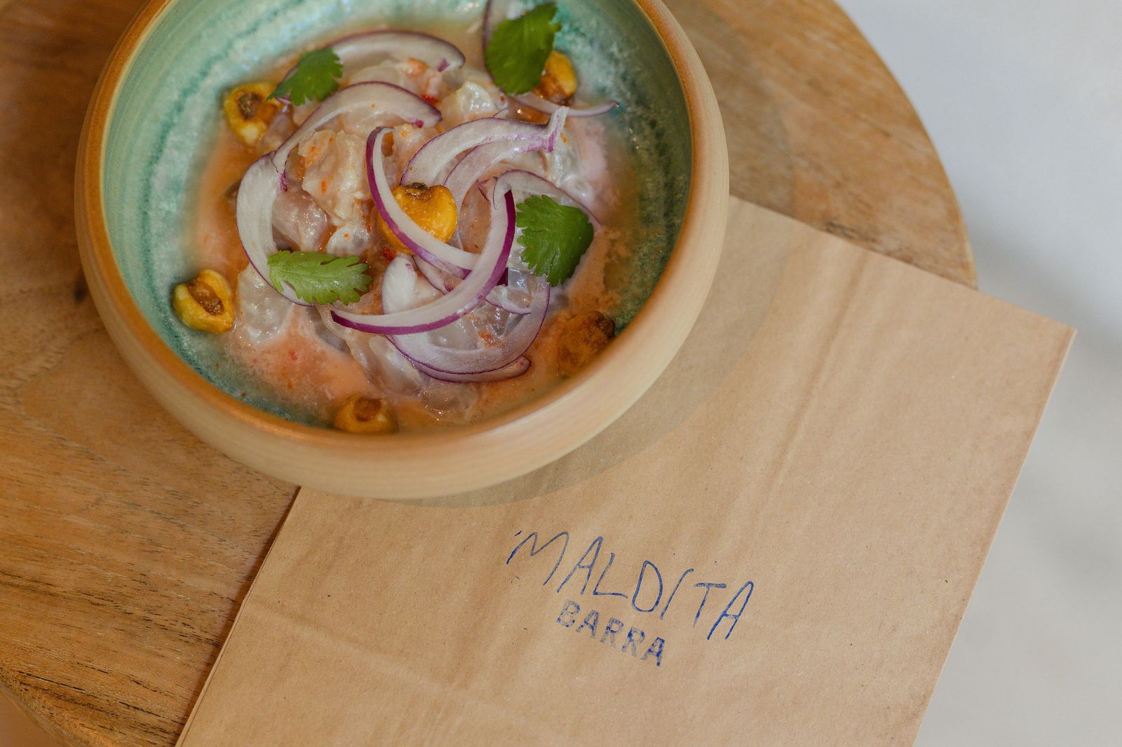 Lubina ceviche dans Damn Bar.