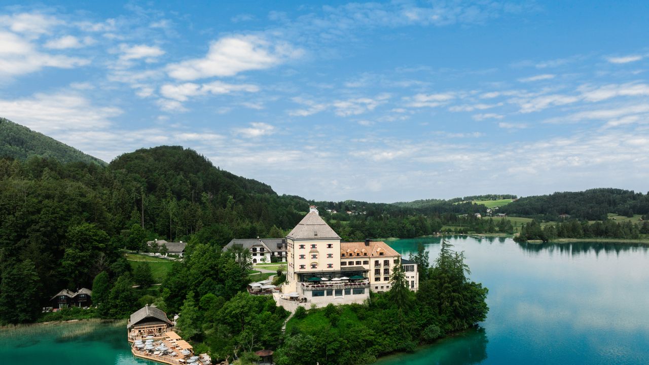 Condé Nast Traveler