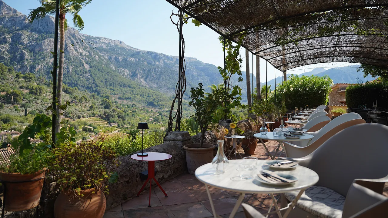 Condé Nast Traveler