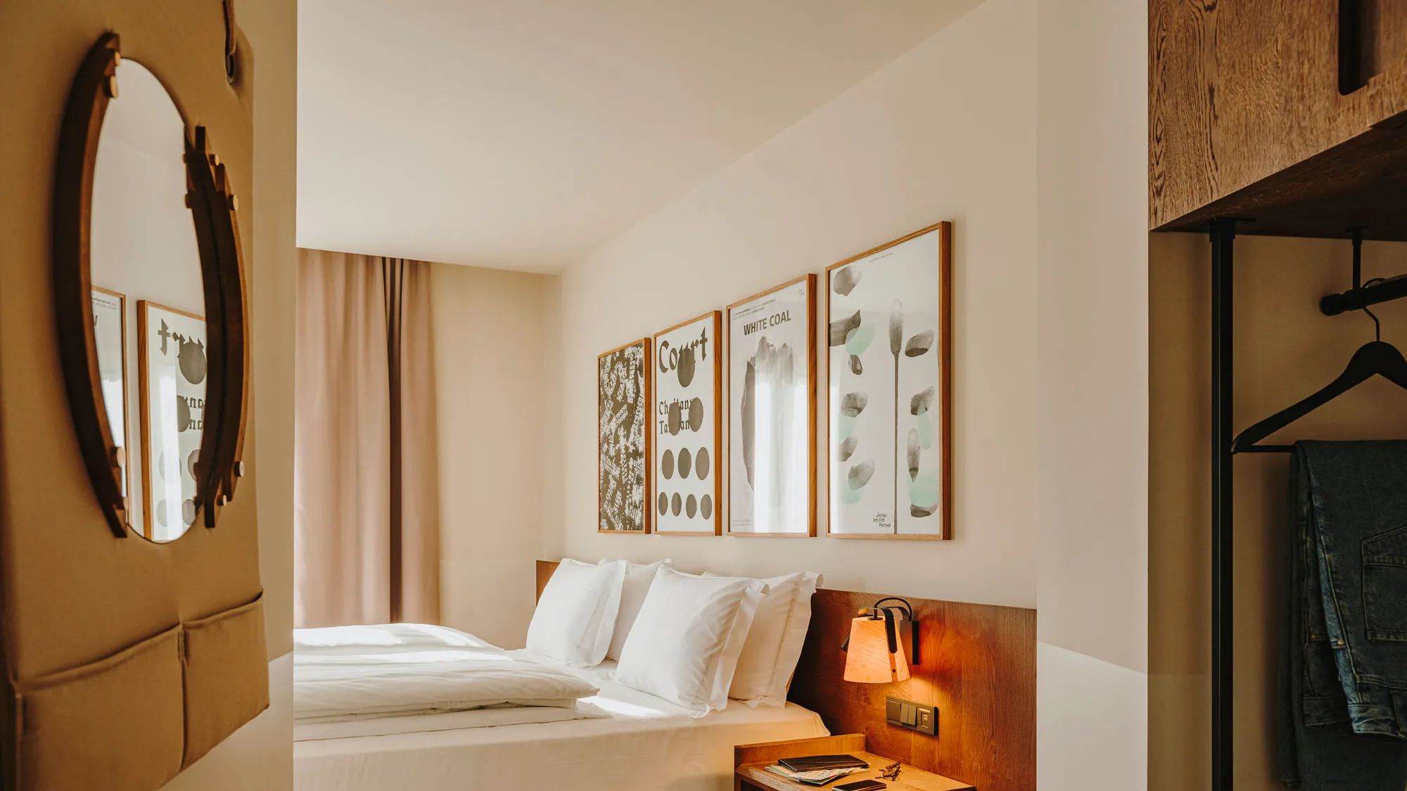 Hôtel Casa Luz, Barcelone du lever au coucher du soleil