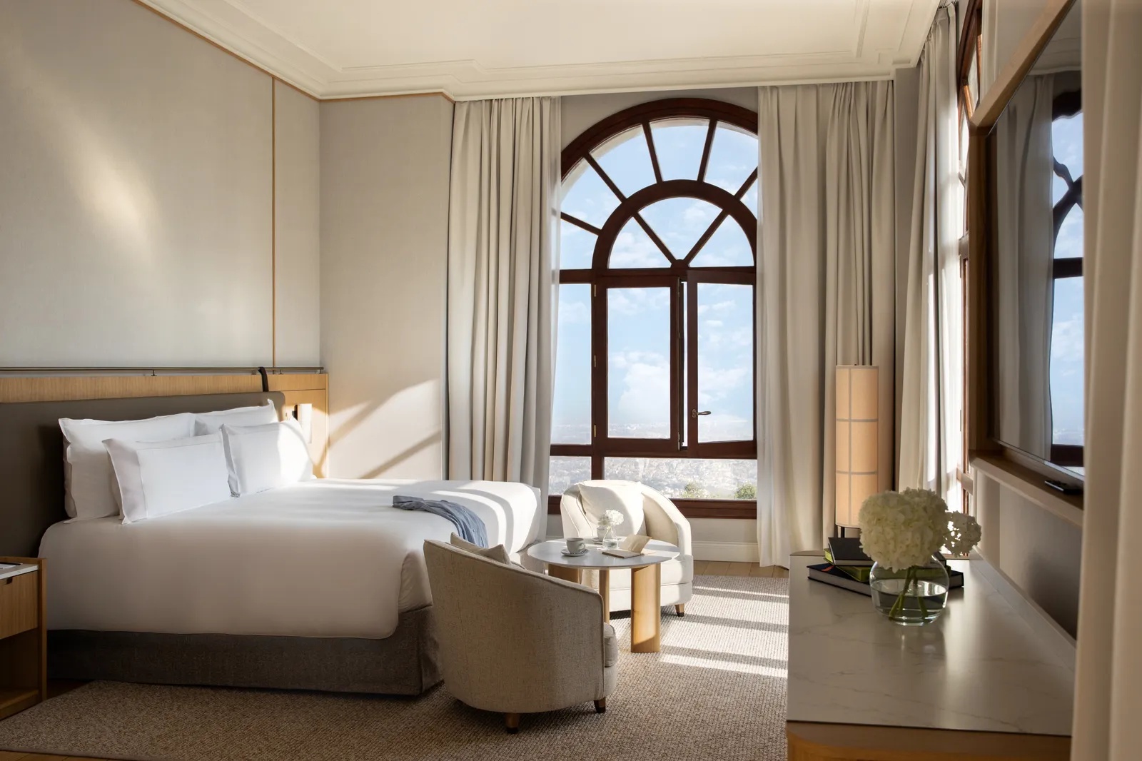 mett barcelona hotel awards conde nast traveler 2026 tibidabo gastronomie de luxe