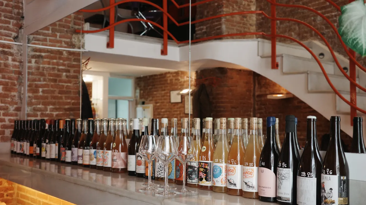 Un nouveau Madrid : petites assiettes à partager, vins (naturels) et bars radicaux