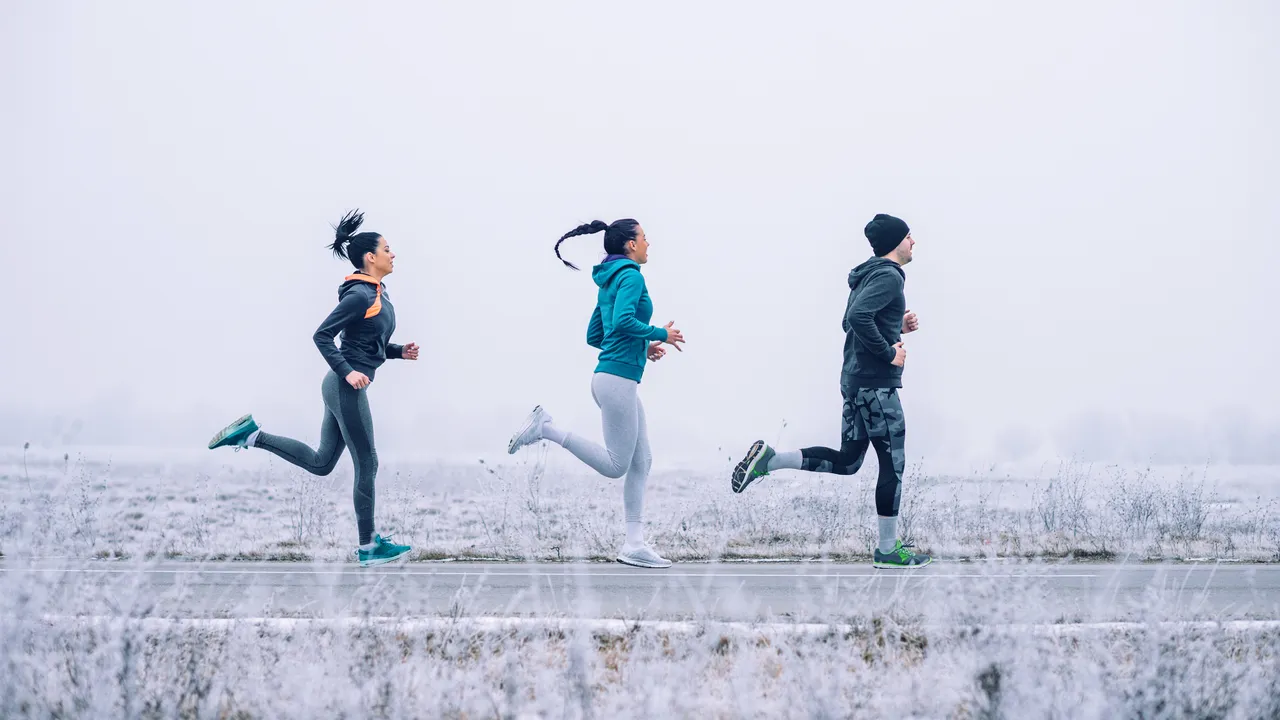 Vêtements pour courir en hiver : 15 vêtements pour ajouter des kilomètres en dessous de zéro