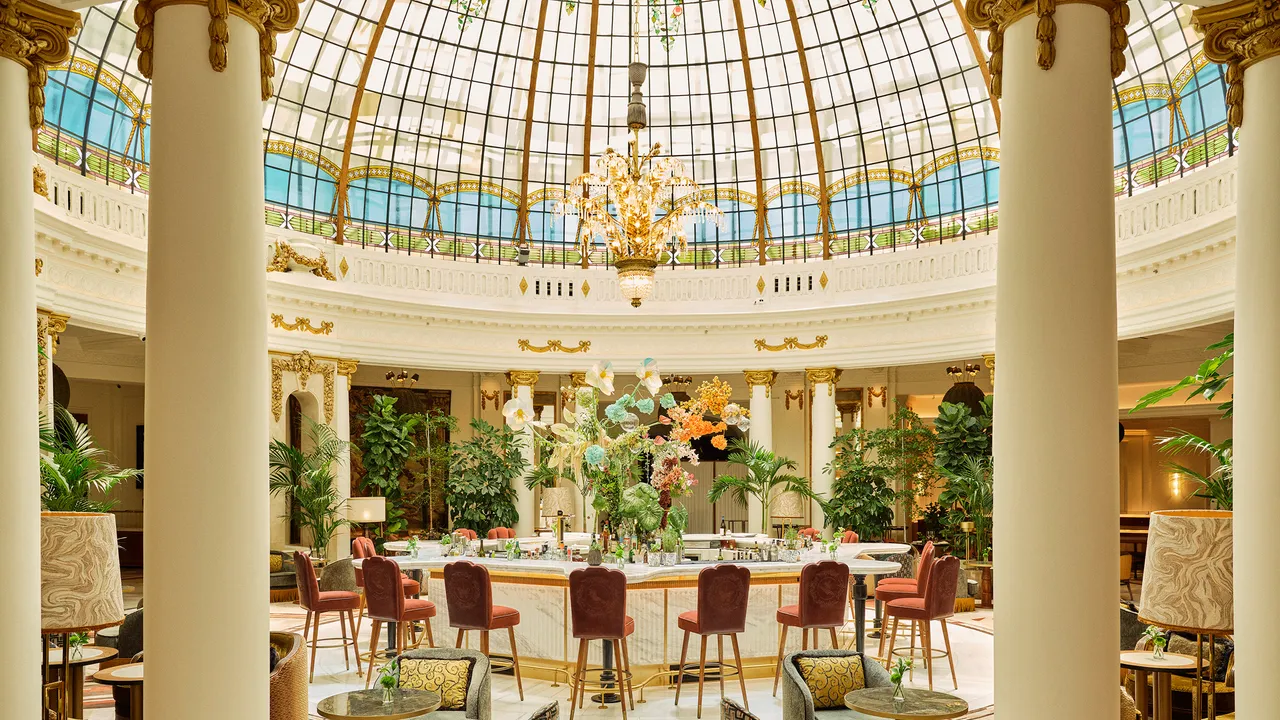 Le Palace Hôtel, Madrid : La coupole où trinque la capitale