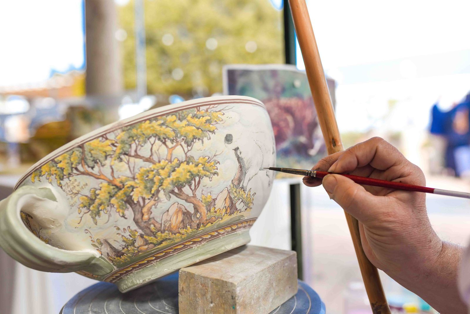Céramiques Talavera du Pont de la Reine et de l'Archevêque peintes à la main Héritage artisanal