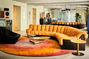 Le Bus Palladium, la mythique salle du rock parisien, rouvre ses portes en hôtel-club