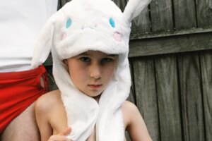Talia Chetrit débarque à Madrid avec Bunny, une exposition sur la famille, le désir et la maternité qui défie toute étiquette
