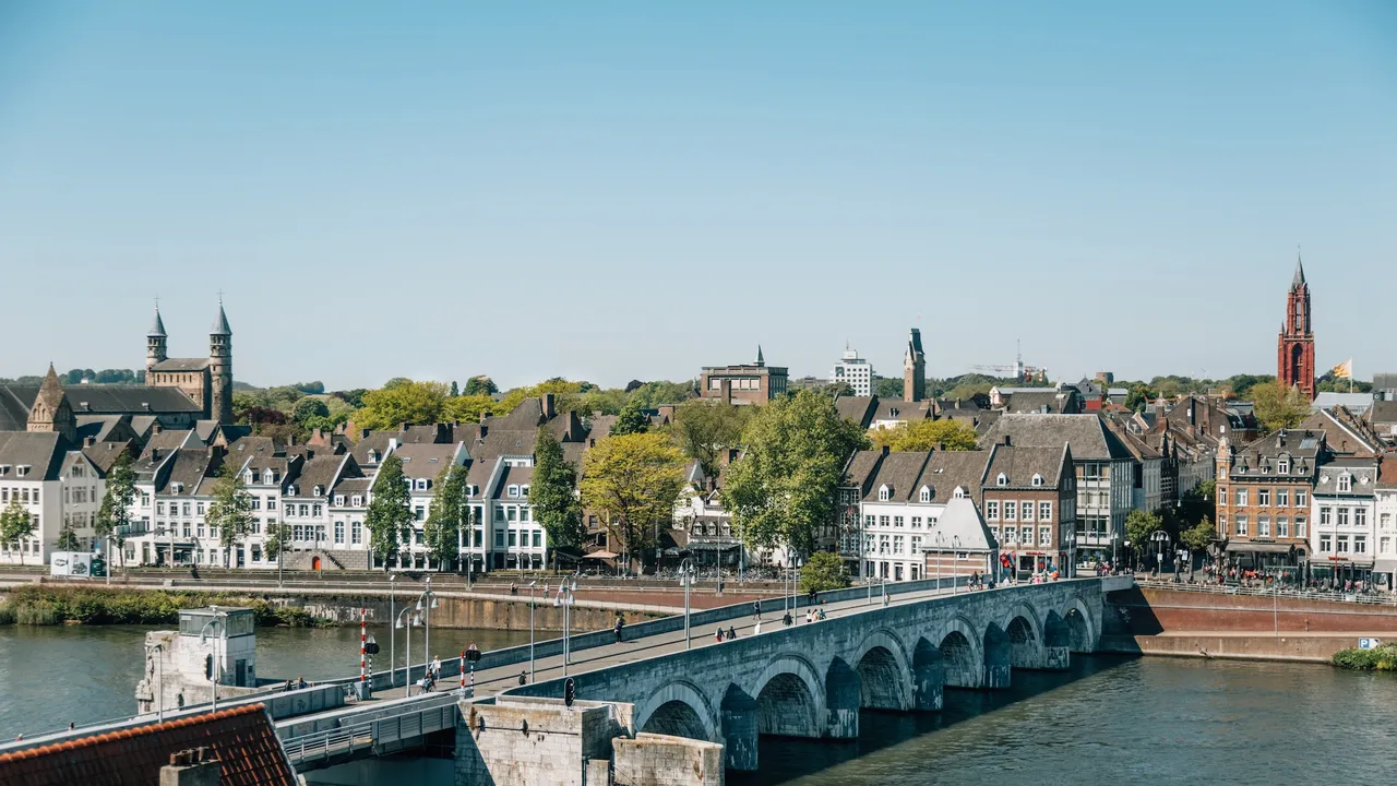 Condé Nast Traveler