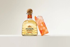 PATRÓN célèbre la Journée mondiale de la tequila avec le cocktail Paloma