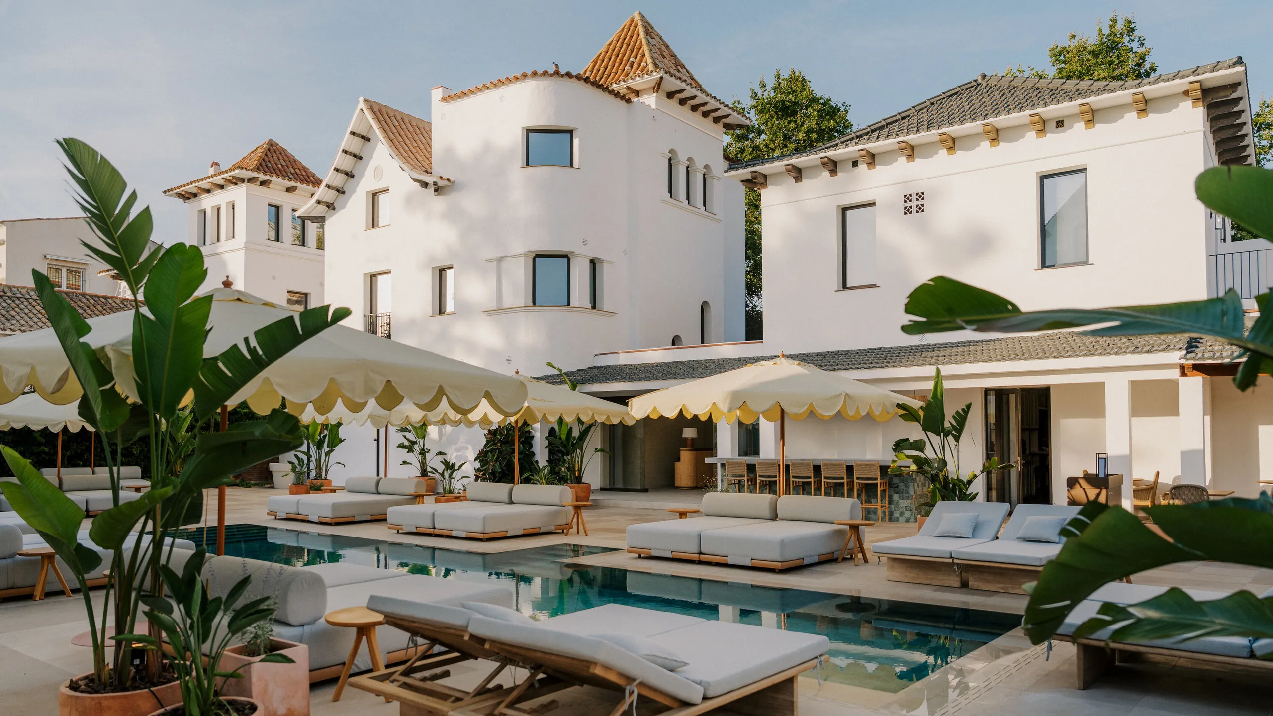 Premier arrivé : Casa Mett Sitges, une résidence secondaire de rêve sur la côte du Garraf