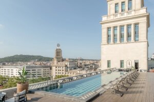 First In: BLESS Barcelona, ​​​​un séjour de grande classe