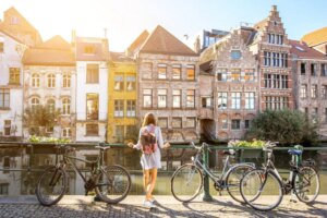 La Flandre à vélo : les meilleurs itinéraires pour un été belge
