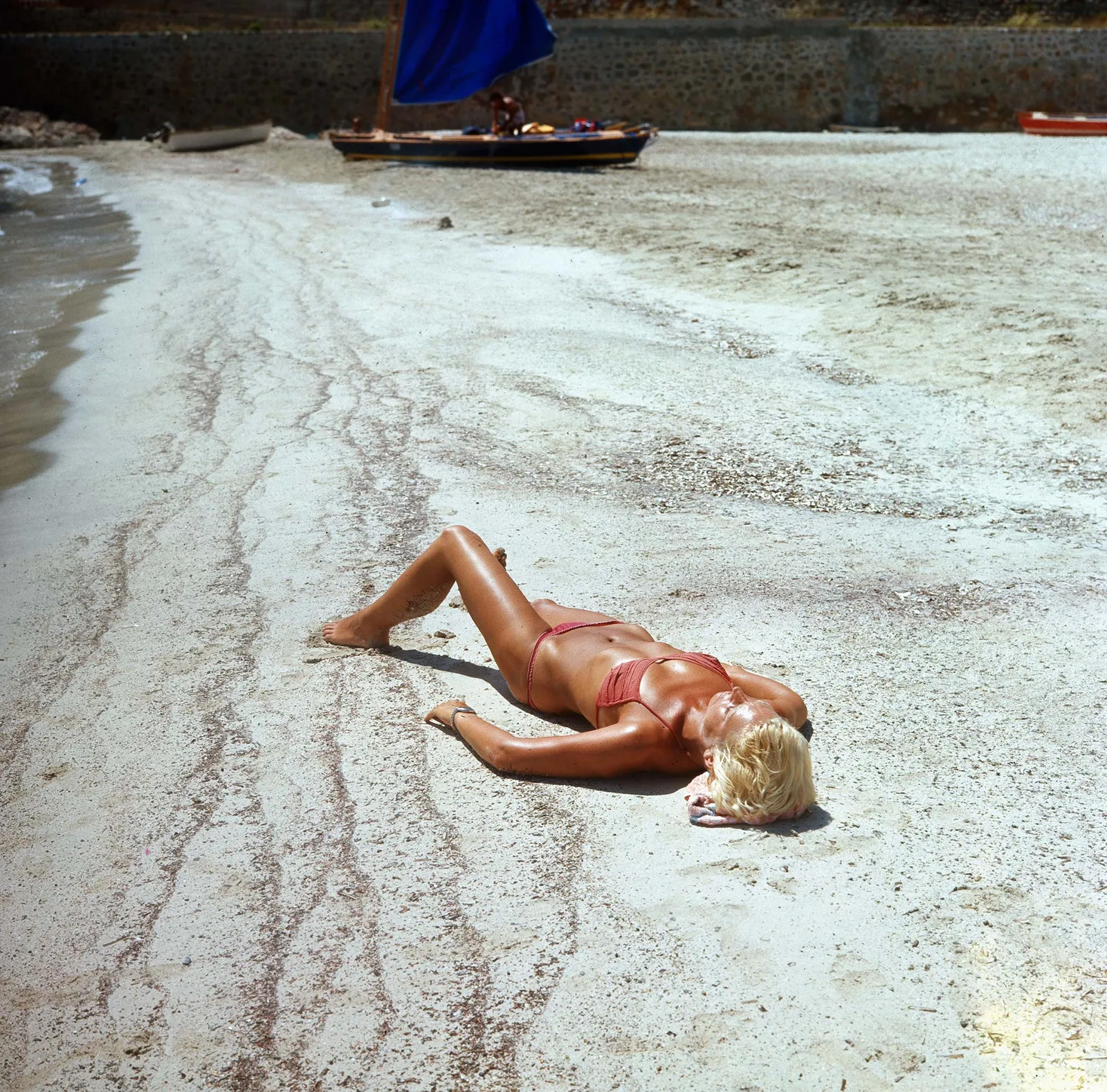 Ibiza et Formentera dans le livre Ibiza 1976 de Walter Rudolph édité par Agony Ecstasy, la galerie qui représente...