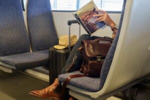 Des chaussures parfaites pour les longs voyages, que ce soit en avion ou en voiture (au-delà des baskets)