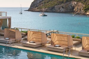 Mondrian Ibiza : art, design et calme sur l&rsquo;une des plus belles criques d&rsquo;Ibiza